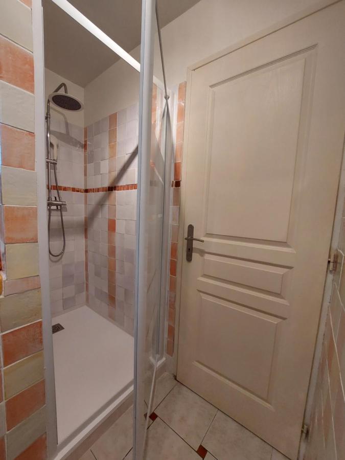 Mas Des Cigognes Bed & Breakfast Le Thor Bagian luar foto